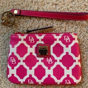 Dooney and bourke wristlet